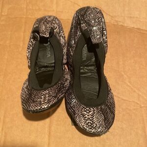 𝅺Yosi ya samra flats